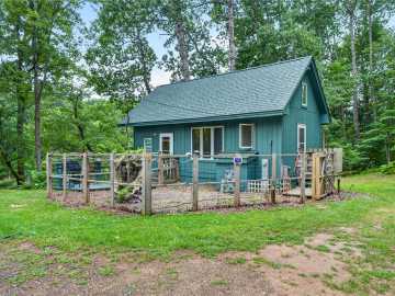 Webster, WI: 25841 Normans Landing Road