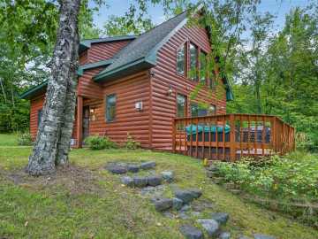 Danbury, WI: 7109 Rainbow Lane