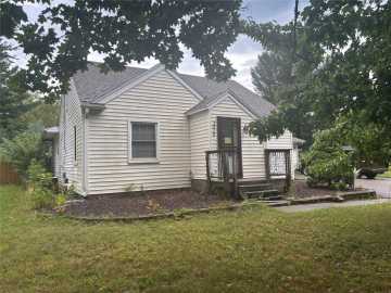 Menomonie, WI: 1313 Matthews Road