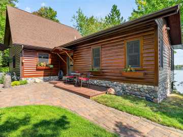 Cable, WI: 44740 Bay Drive