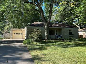 Eau Claire, WI: 649 Putnam Drive