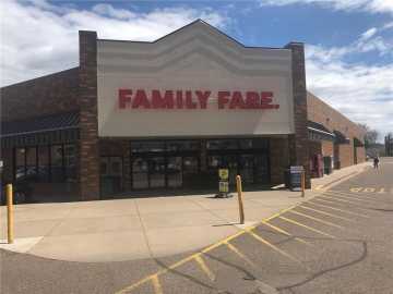 Chippewa Falls, WI: 212 Bay Street