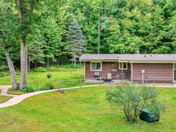 Colfax, WI: N9278 State Road 25 