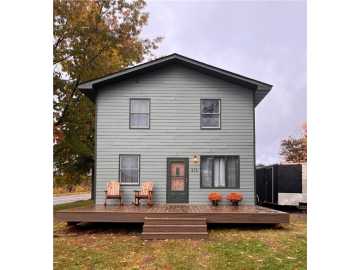 Glidden, WI: 212 E 4th Street