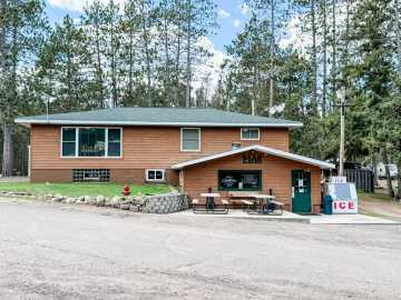 Gordon, WI: 13889 S County Road Y