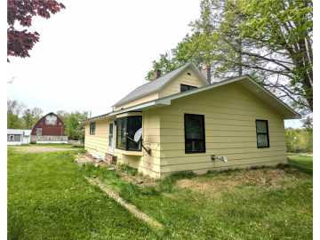 Glen Flora, WI: W3015 Wilson Road