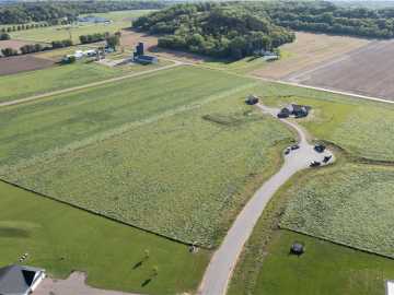 River Falls, WI: Lot 32 817th Avenue
