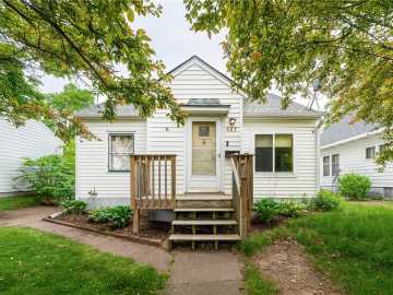 Eau Claire, WI: 623 Starr Avenue