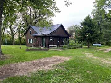 Osseo, WI: W16473 County Road B Road
