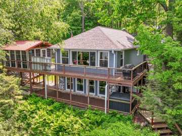 Tony, WI: W5820 Happy Acres Road