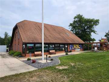 Black River Falls, WI: 800 Oasis Road