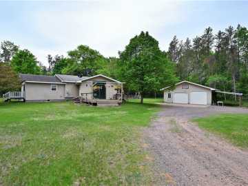 Gordon, WI: 14102 S Eau Claire Acres Circle