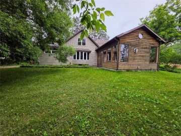 Cumberland, WI: 584 21 1/2 Avenue