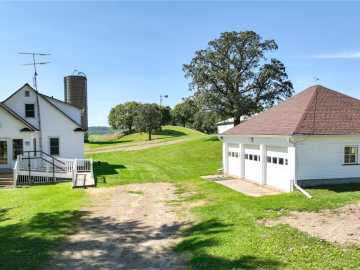 Hixton, WI: N9349 County Road FF