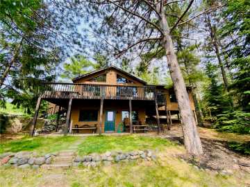 Minong, WI: N14220 Island View Road