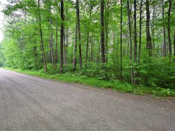 Hayward, WI: Lot 1 Woodland Avenue