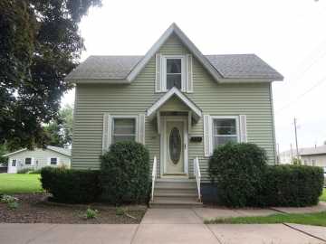 Menomonie, WI: 1531 Tainter Street