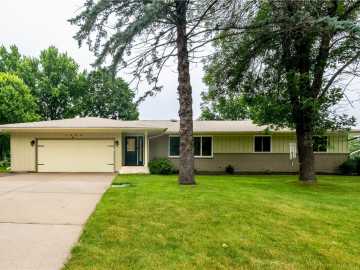 Eau Claire, WI: 1604 Hillsdale Road