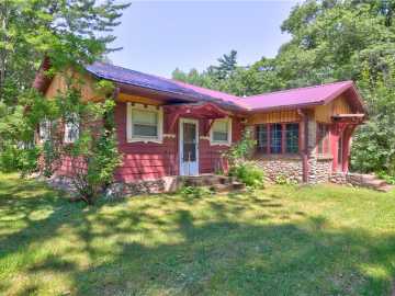 Hayward, WI: 7801N Evergreen Avenue