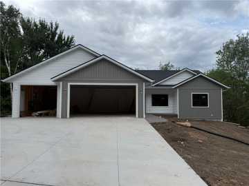 Eau Claire, WI: 1209 Barbara Jean Lane