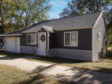 Rice Lake, WI: 508 W Allen Street
