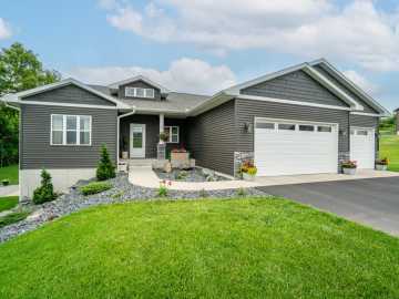 Menomonie, WI: N5112 558th Street