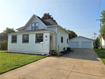 Barron, WI: 1225 E Lasalle Avenue