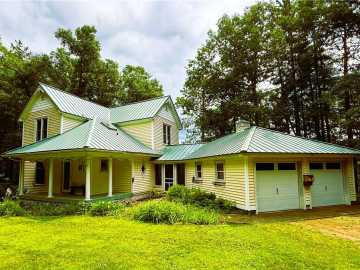 Bruce, WI: W11546 River Ridge Lane