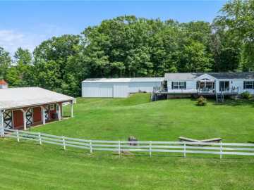 Comstock, WI: 323 220th Avenue