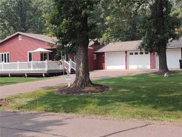 Holcombe, WI: 28058 303rd Avenue