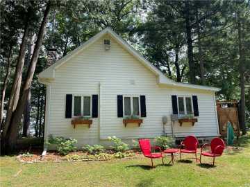 New Auburn, WI: N320 Eau Claire Street