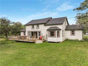 Hayward, WI: 12558 W Twin Lake Road
