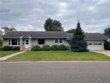 Chippewa Falls, WI: 834 Water Street