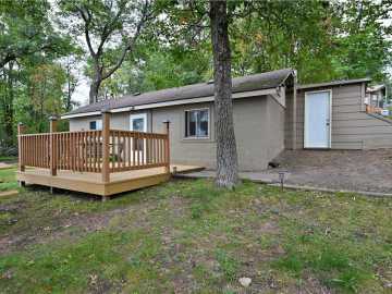 Gordon, WI: 6833 View Point Lodge Road 