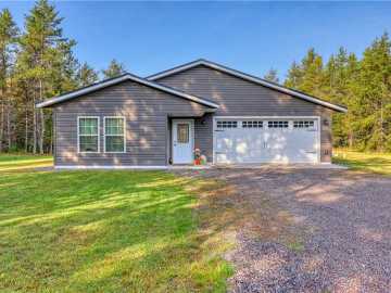 Hayward, WI: 9443 N Brodi Lane