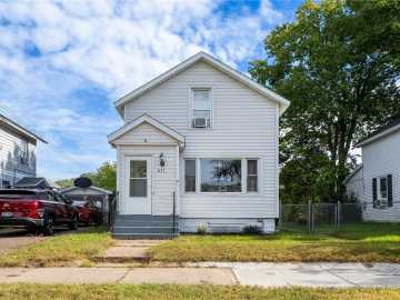 Eau Claire, WI: 411 Dodge St.