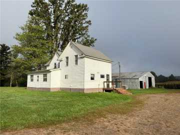 Cumberland, WI: 2337 11 1/4 St.