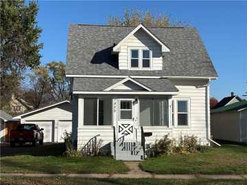 Bloomer, WI: 1820 Main Street