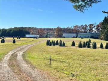 Hixton, WI: W13090 Shady Glen Rd. 