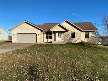 New Auburn, WI: 202 S East Street