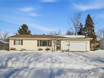 Eau Claire, WI: 2202 Crestview Drive