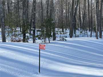 Hayward, WI: 10123N Hardwood Hills Drive