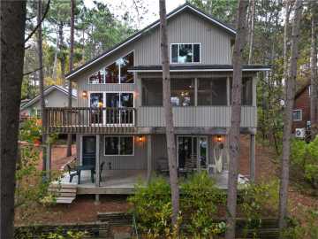 Cameron, WI: 1208 22nd Street