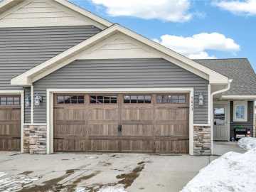 Eau Claire, WI: 5643 Green Park Drive 