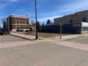 Park Falls, WI: 172 & 184 2nd N Avenue