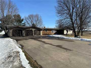 Chippewa Falls, WI: 10511 147th Street