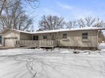 Rice Lake, WI: 112 Elbert Drive