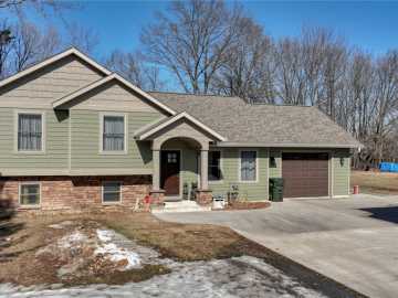 Cadott, WI: 23582 69th Avenue