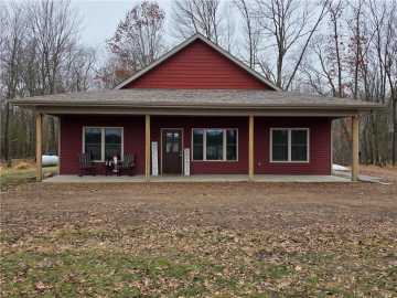 Fall Creek, WI: S2236 County Road D 