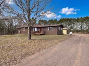 Danbury, WI: 28257 French Road